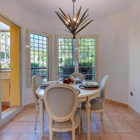 Wonderful With Panoramic Sea Views Marbella