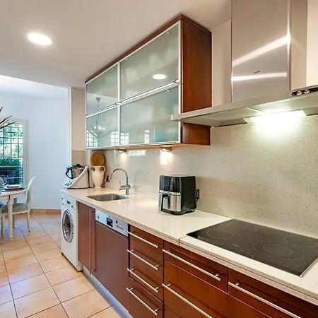 Wonderful With Panoramic Sea Views Apartment *